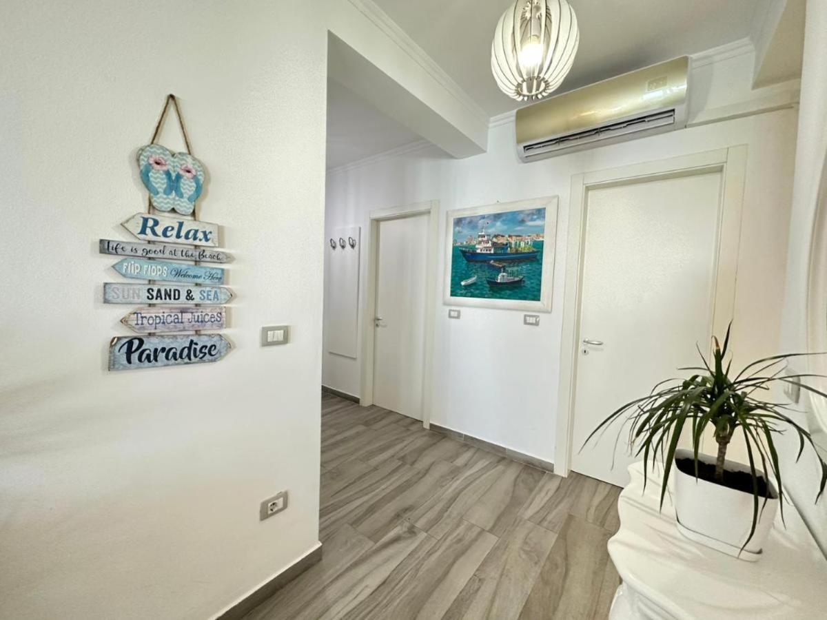 Sofia'S Holiday Apartment Vlorë Buitenkant foto