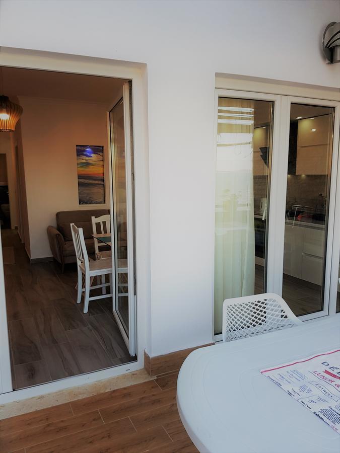 Sofia'S Holiday Apartment Vlorë Buitenkant foto