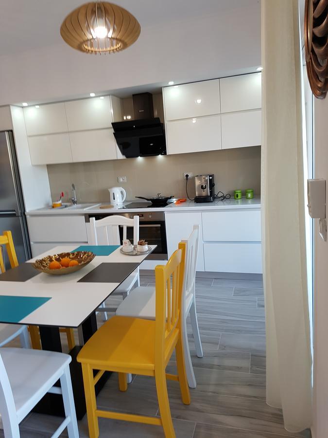 Sofia'S Holiday Apartment Vlorë Buitenkant foto