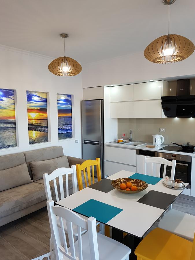 Sofia'S Holiday Apartment Vlorë Buitenkant foto