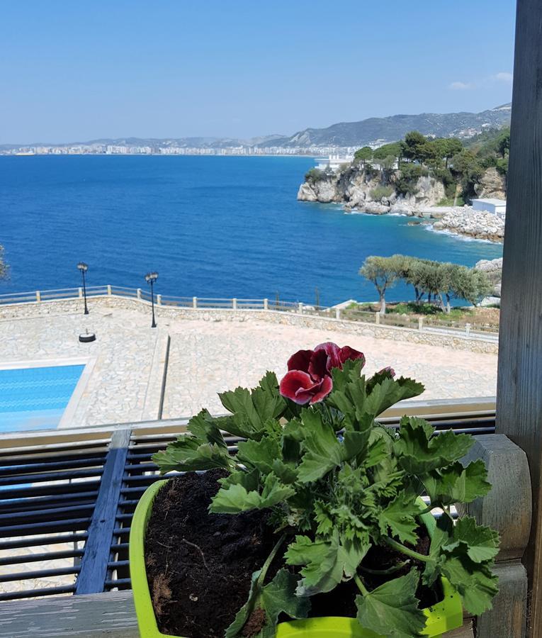 Sofia'S Holiday Apartment Vlorë Buitenkant foto