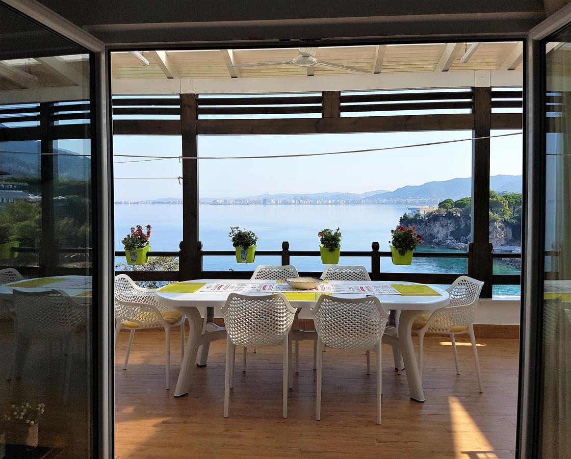 Sofia'S Holiday Apartment Vlorë Buitenkant foto
