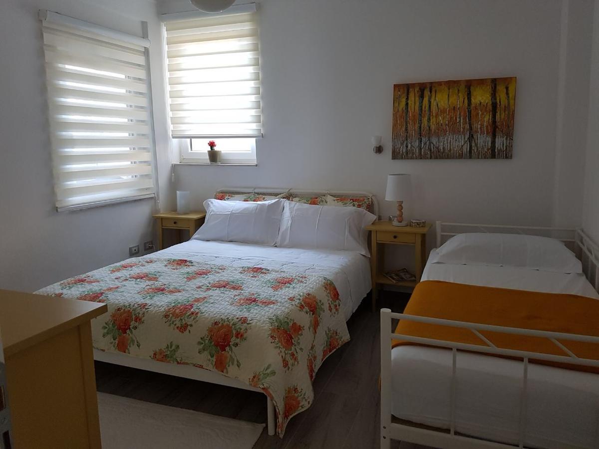 Sofia'S Holiday Apartment Vlorë Buitenkant foto