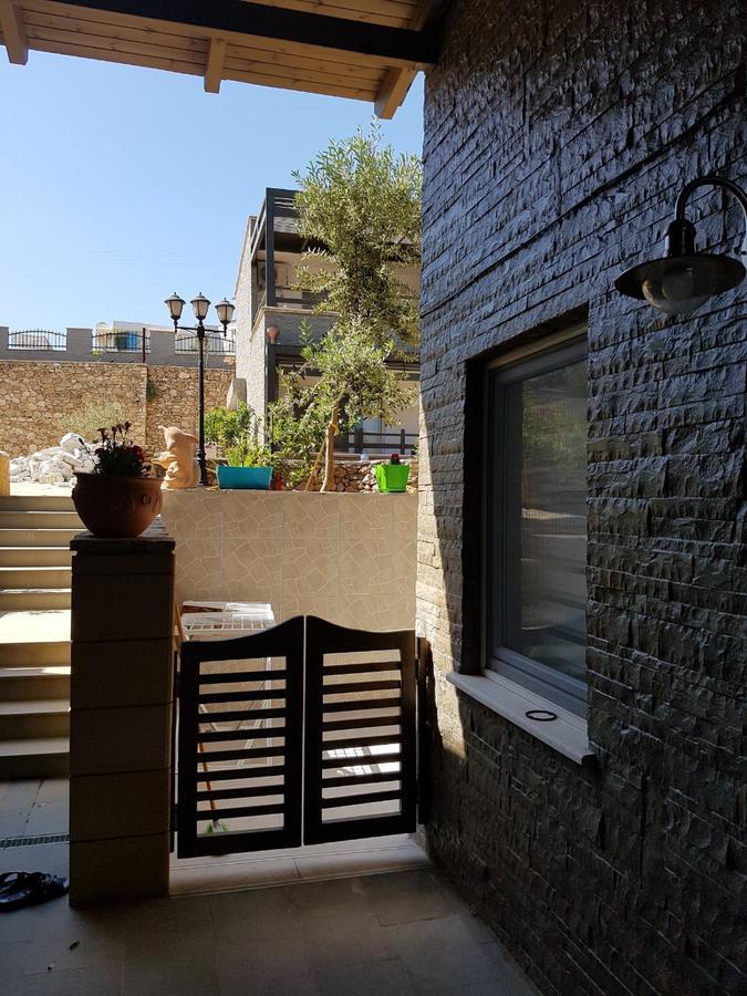 Sofia'S Holiday Apartment Vlorë Buitenkant foto